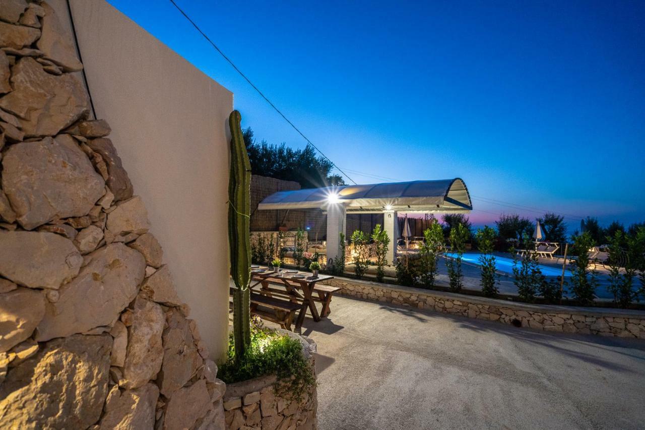 Borgo Canneto Rodi Garganico Exterior photo